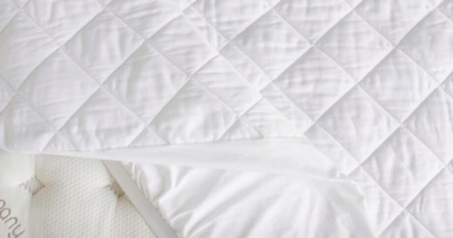 fitted sheet vs mattress pad